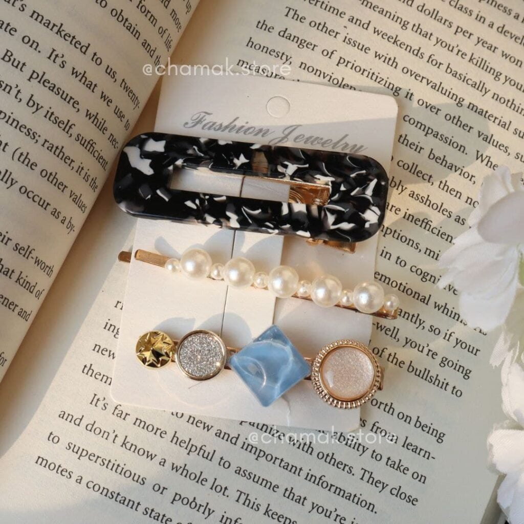 Black Affair Korean Hair Clips