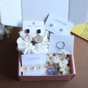 White Themed Hamper