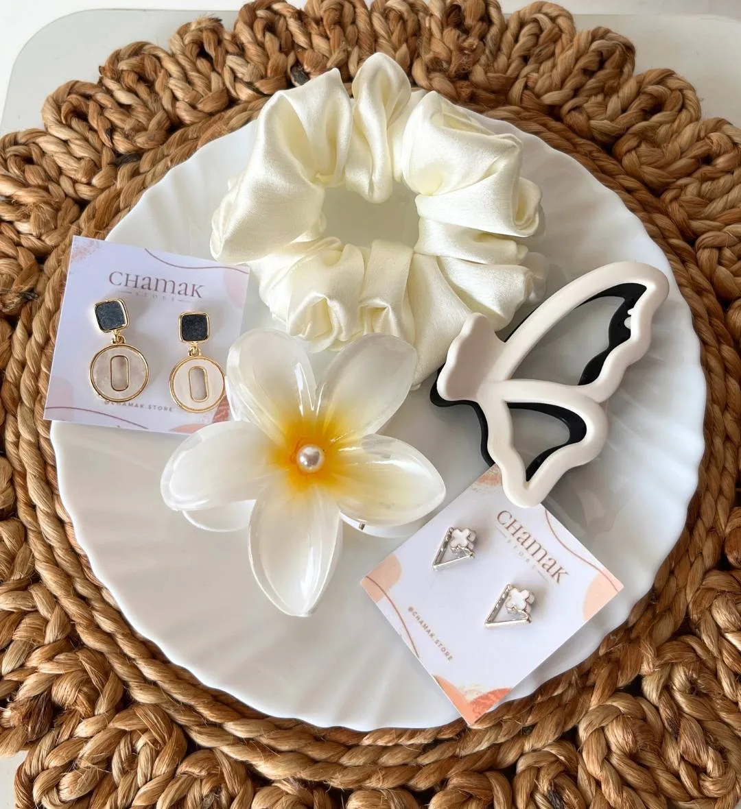 White Luxe Hamper
