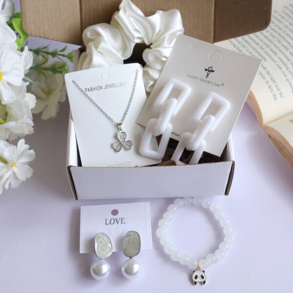 Pretty White Themed Hamper