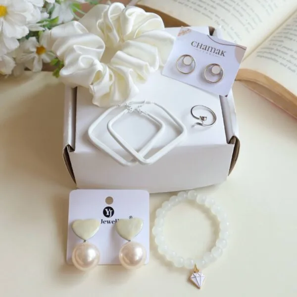 Pretty White Themed Hamper