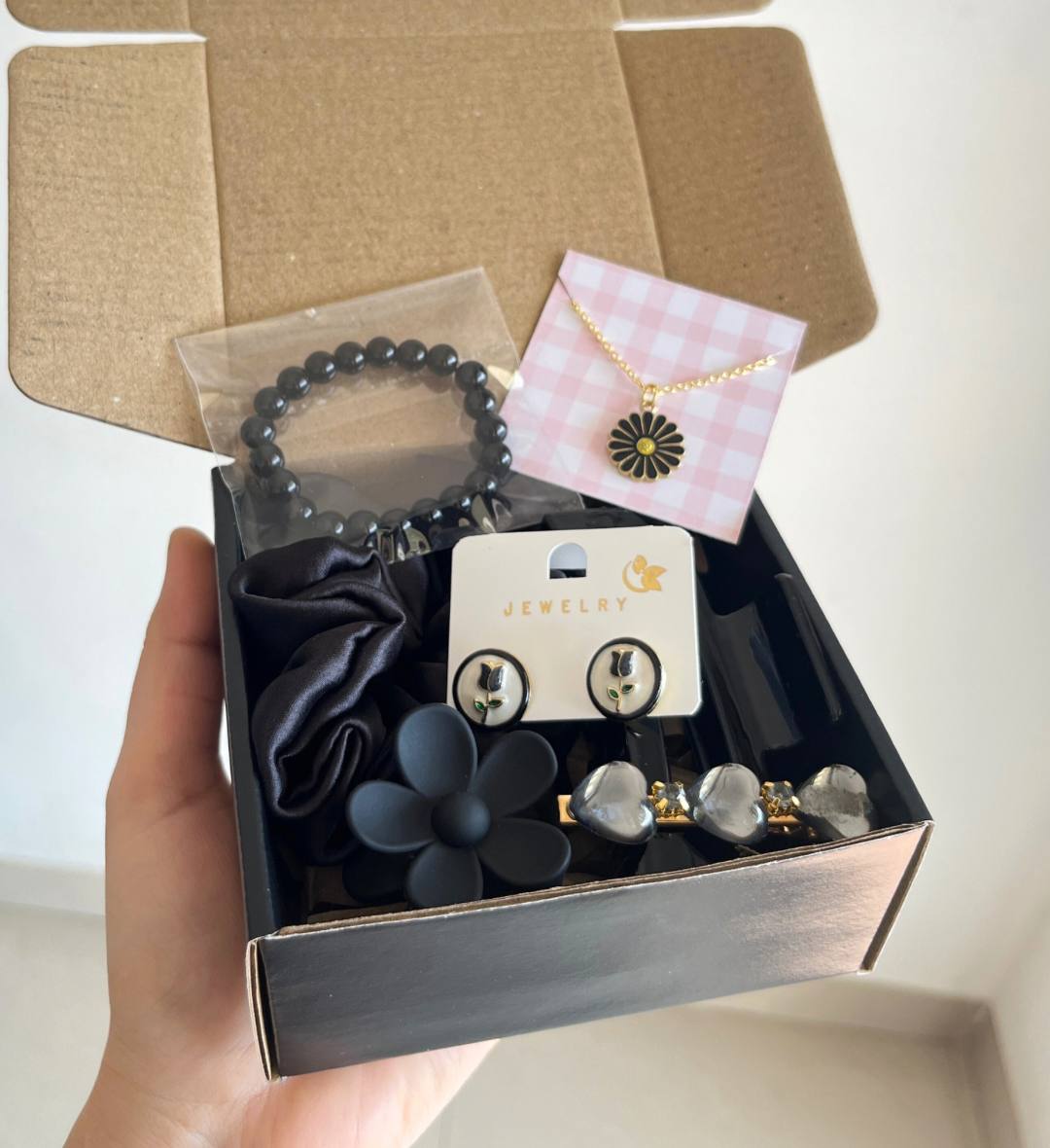 Dark Aesthetic Accessory Hamper