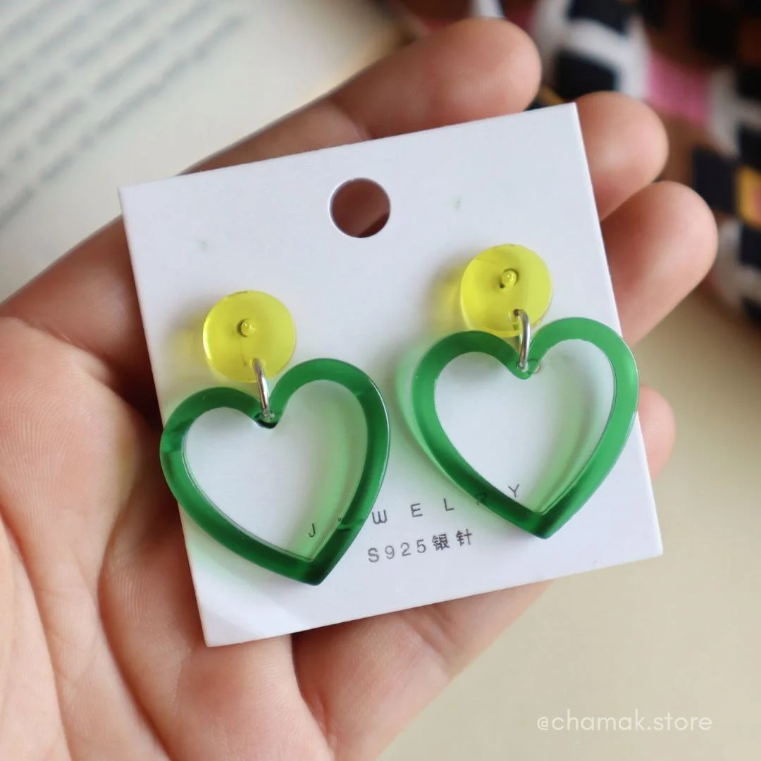 Stylish Heart Earrings- Green