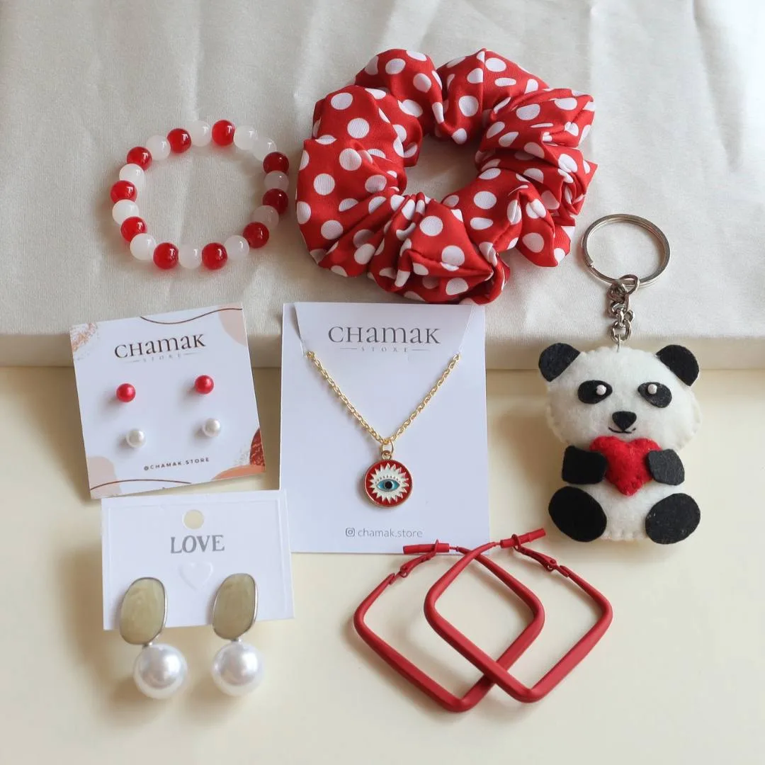 Red & White Themed Hamper