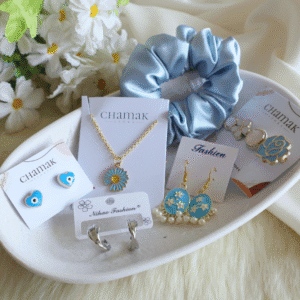 Blue Beauty Essentials Hamper