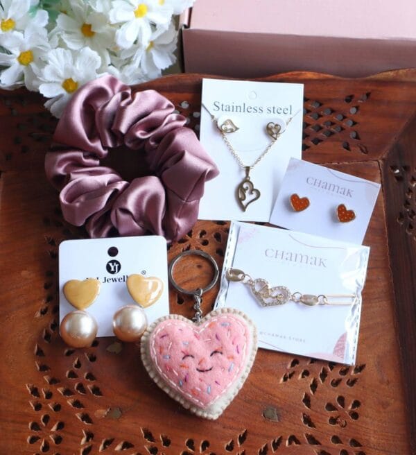 Heart Themed Hamper