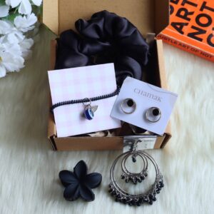 Black Themed Hamper-IV