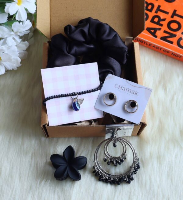 Black Themed Hamper-IV