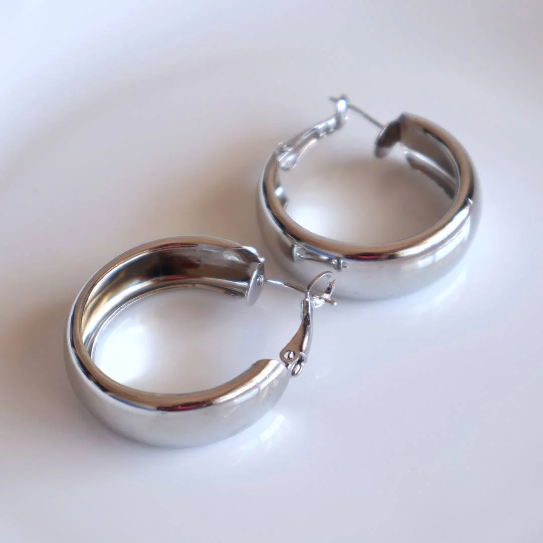 Trendy Silver Hoops