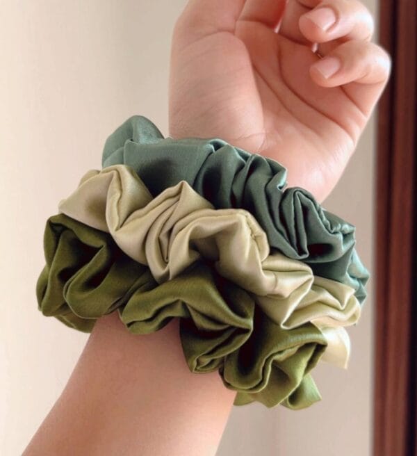 Evergreen Delight Scrunchie Set