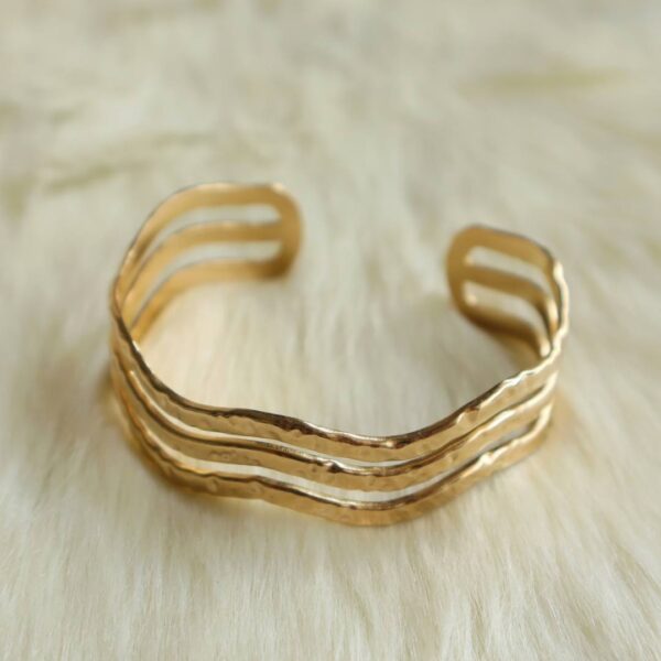 Curvy Stainless Steel Cuff Bracelet