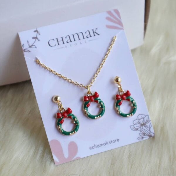 Christmas Mistletoe Necklace With Earrings Combo