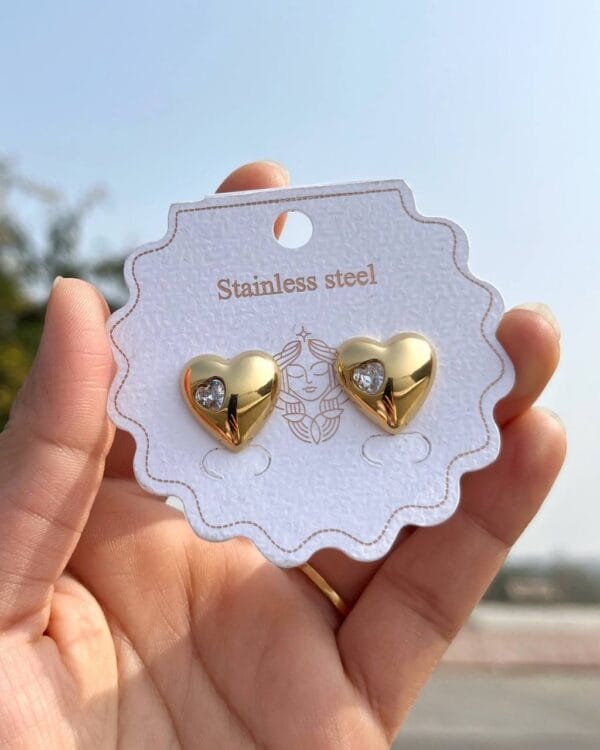 Love Heart Stud Earrings (Stainless Steel)