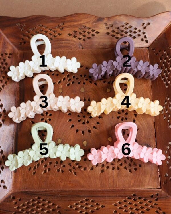 Large Multiple Flower Claw Clips