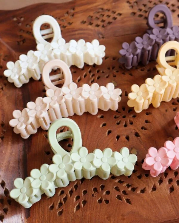 Large Multiple Flower Claw Clips
