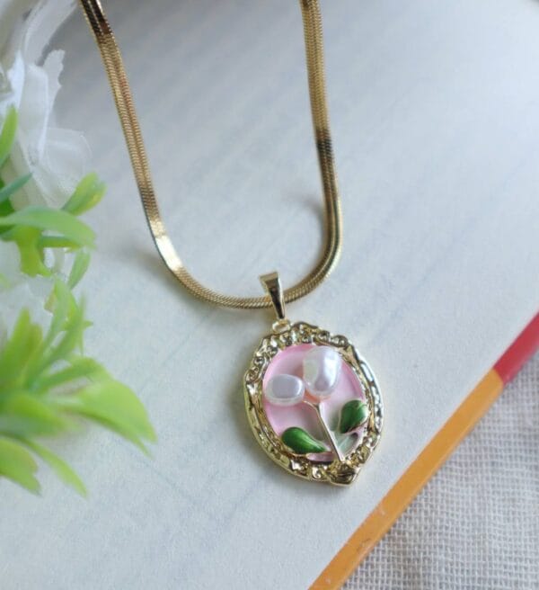 Blush Bloom Pearl Necklace