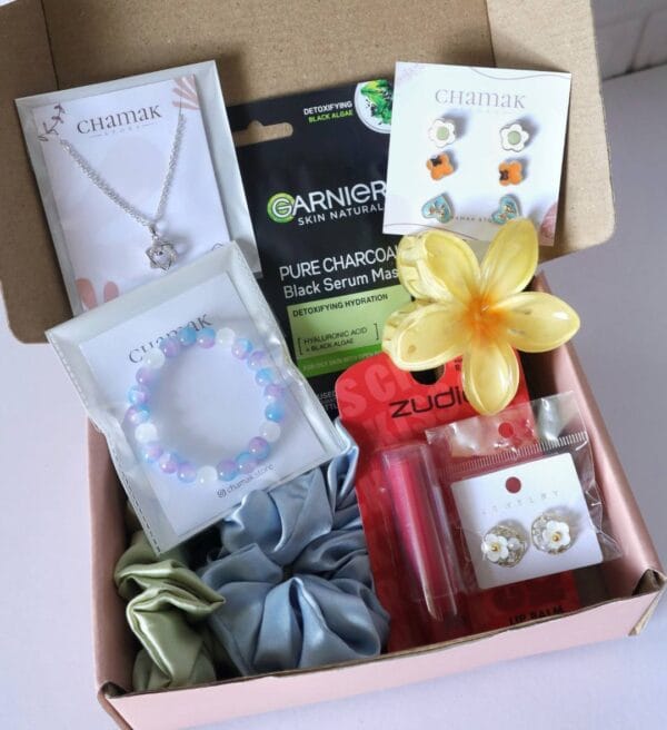 Glow & Bloom-Rakshabandhan Hamper