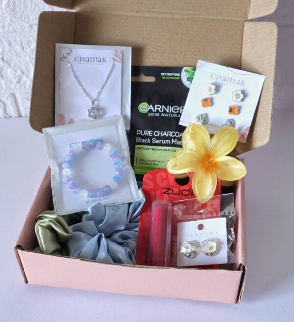 Glow & Bloom-Rakshabandhan Hamper