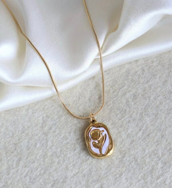 Vintage Rose Pendant Necklace