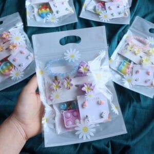 Trendy Hampers for Girls- Random Color