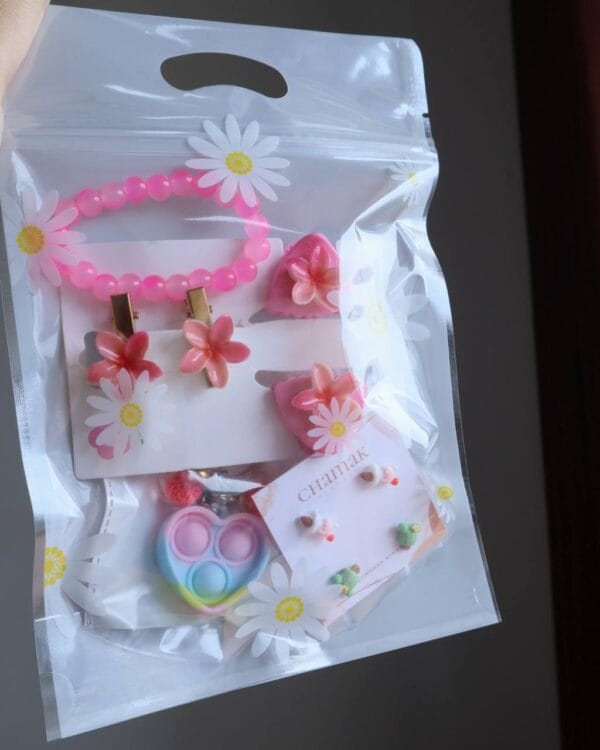 Trendy Hampers for Girls- Random Color