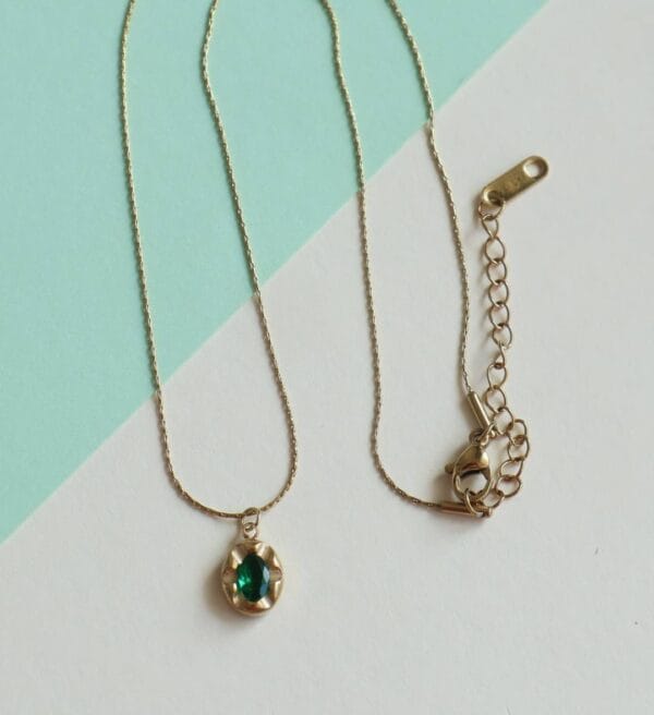 Oval Green Stone Pendant