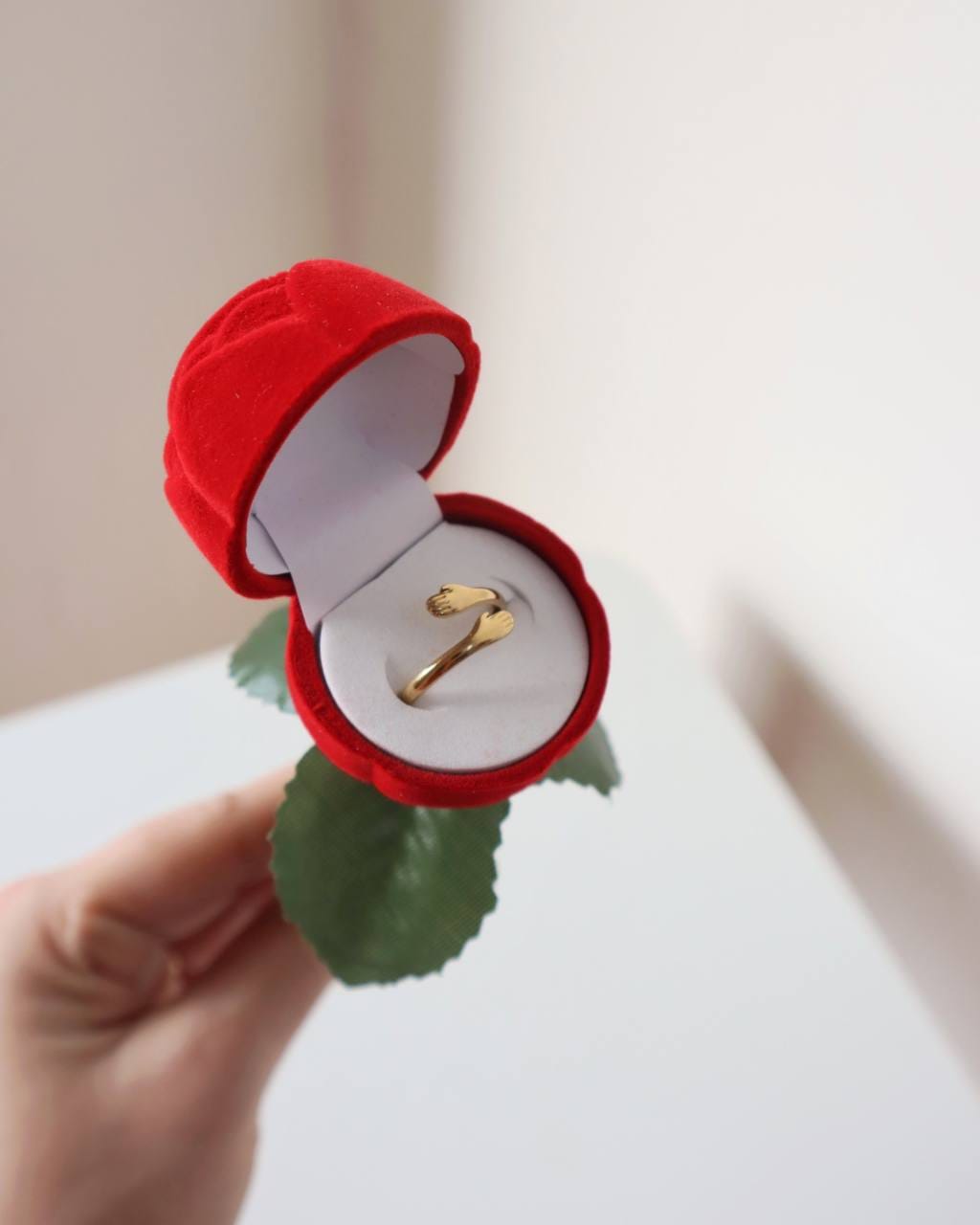 Ring with rose open