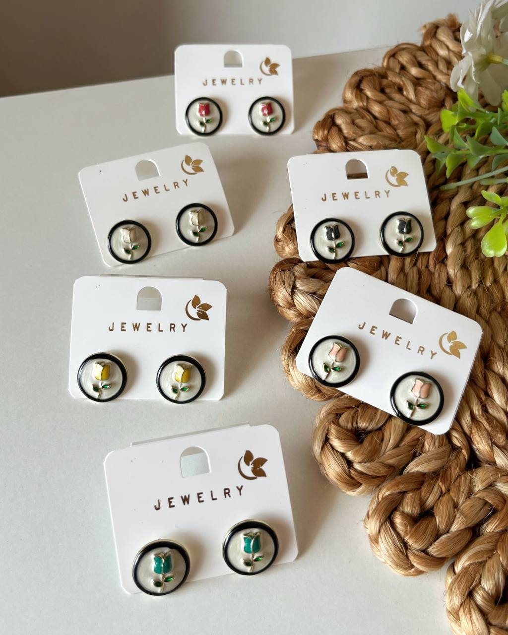 Minimal Tulip Stud Earrings