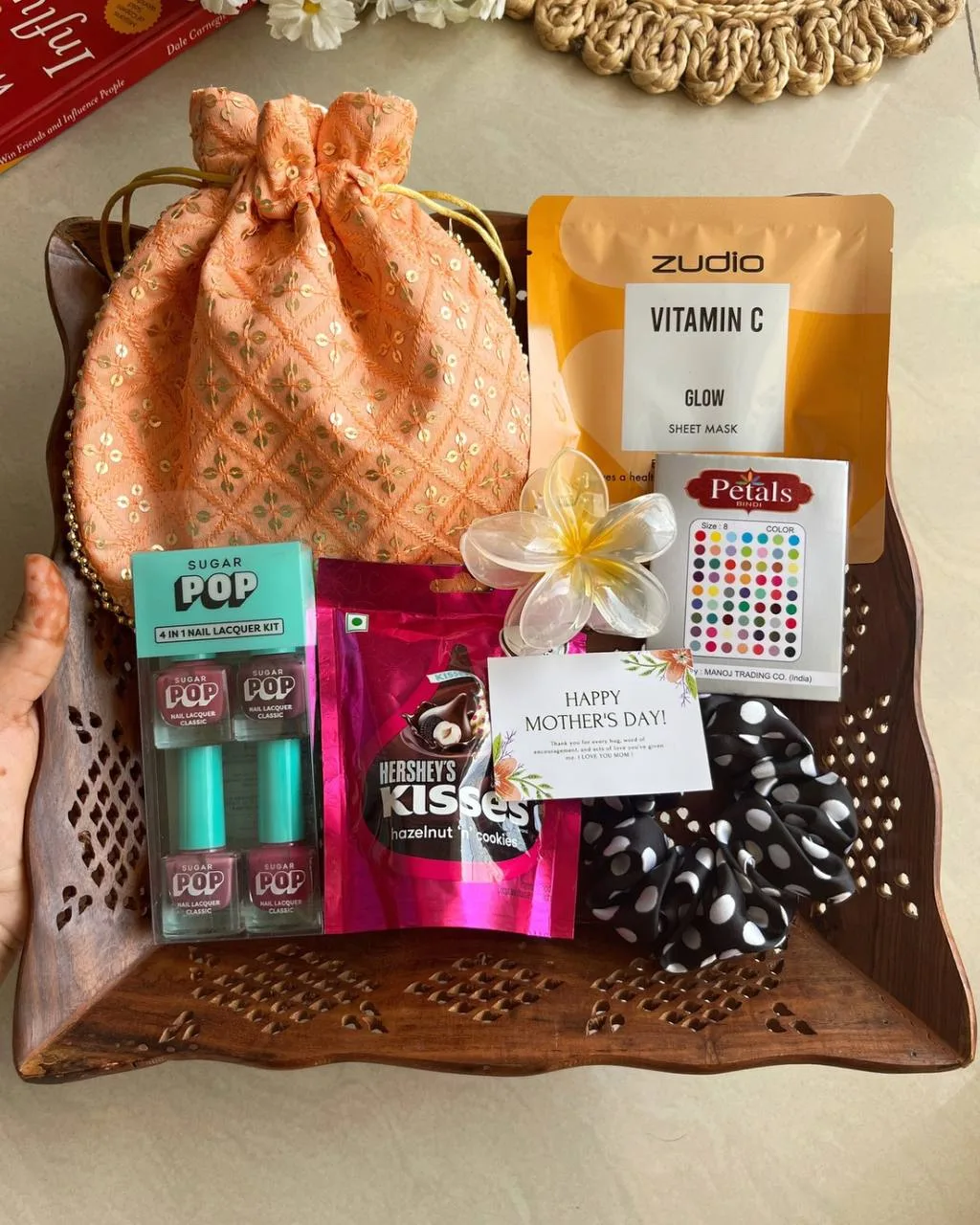 Stylish Mother’s Day Gift Hamper
