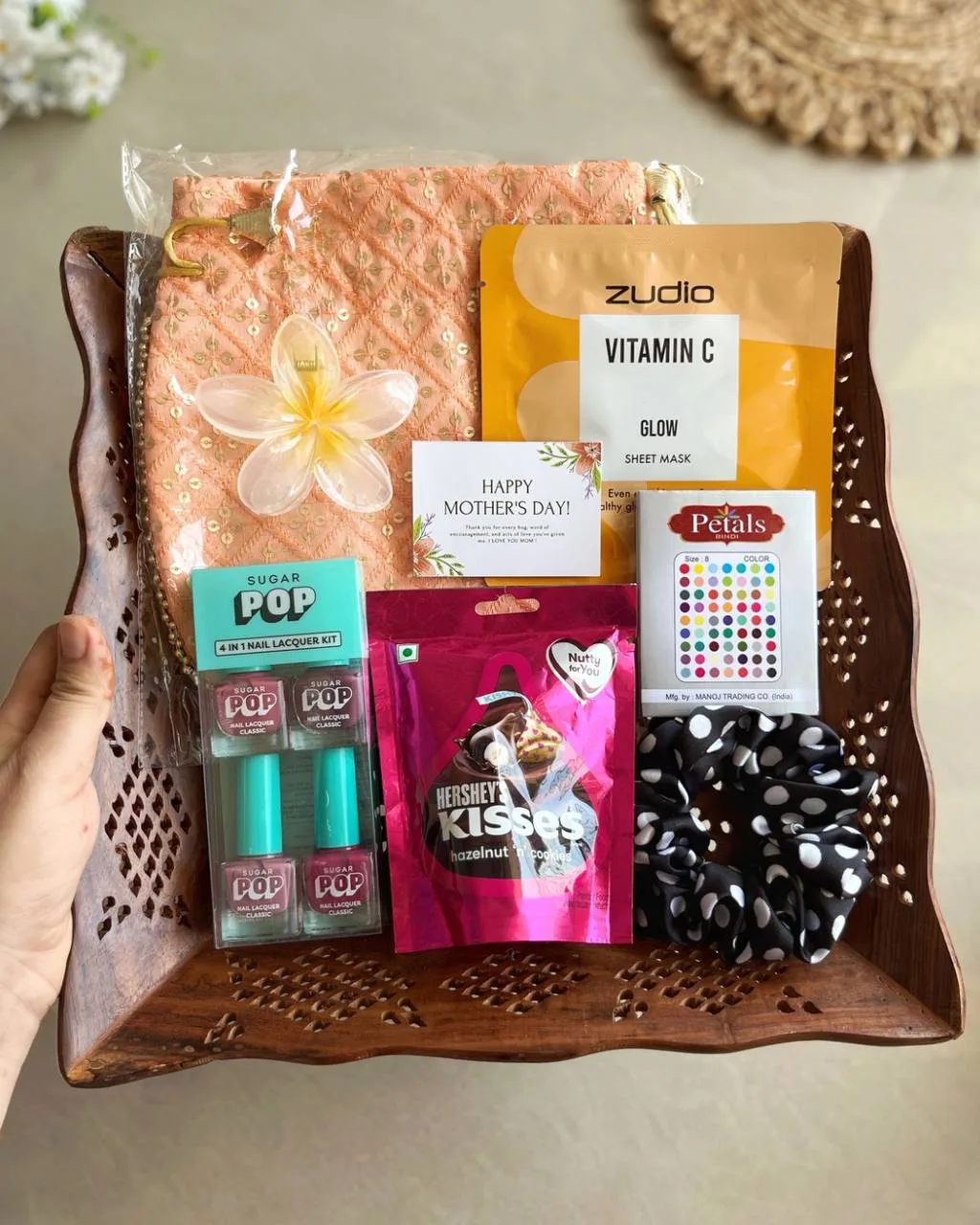 Stylish Mother’s Day Gift Hamper